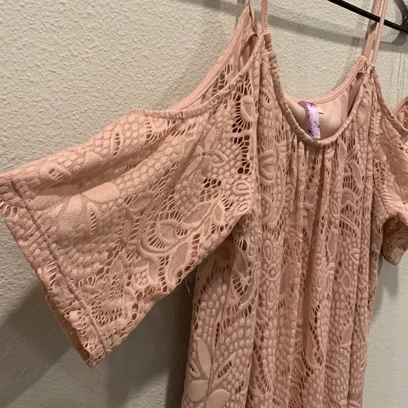 Blush Pink Lace Off the Shoulder Top Medium - Picture 2 of 5
